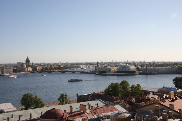 Панорама Санкт-Петербурга с видом на реку Неву, Стрелку Васильевского острова и Исаакиевский собор