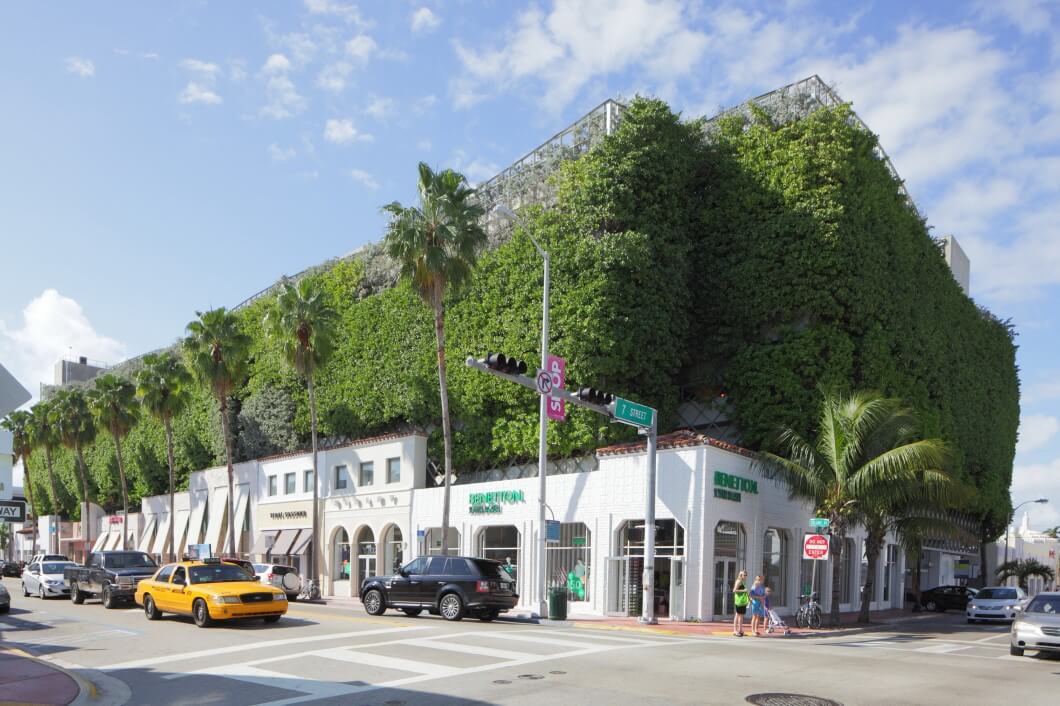 Зеленое здание появилось в Майами