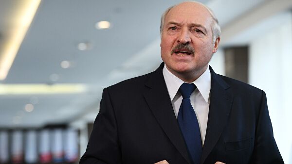 Лукашенко назвал коронавирус божьим наказанием за вред экологии