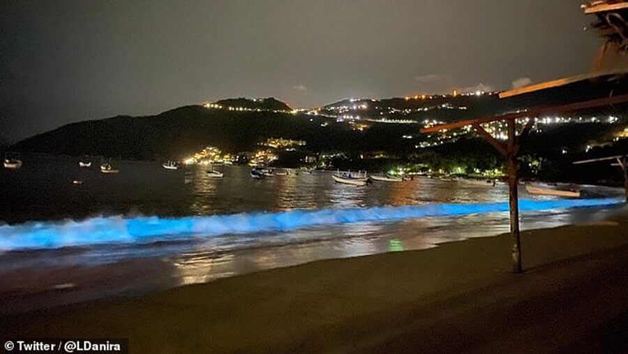 Природное световое шоу в Акапулько