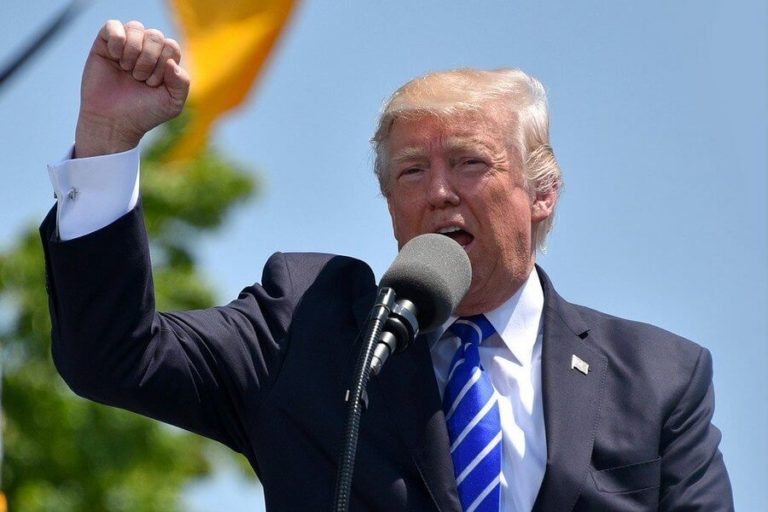Битва гигантов: в США назревает судебный процесс по вопросу о нормативах выхлопов