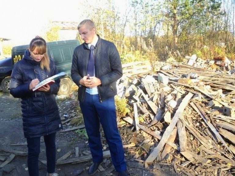 На Колыме в лесничестве нашли нелегальную свалку