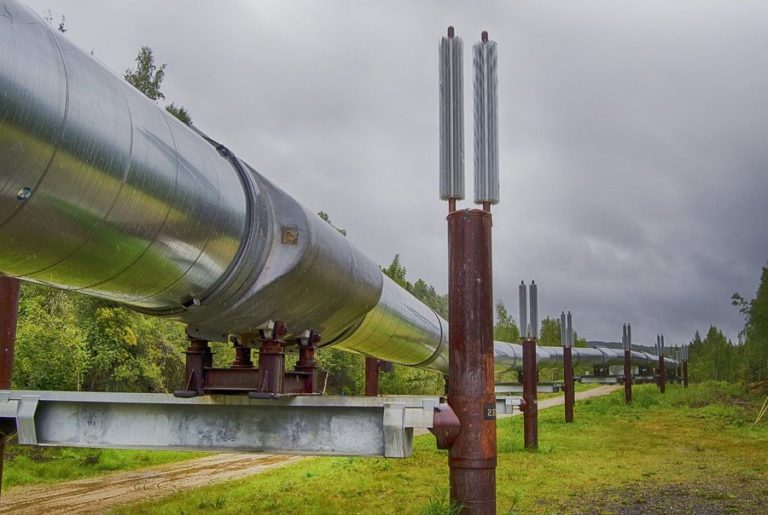 В Канаде произошел разлив на нефтепроводе Trans Mountain