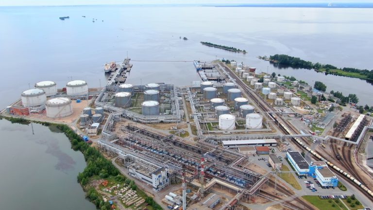 «Петербургский нефтяной терминал» вышел на новый экоуровень