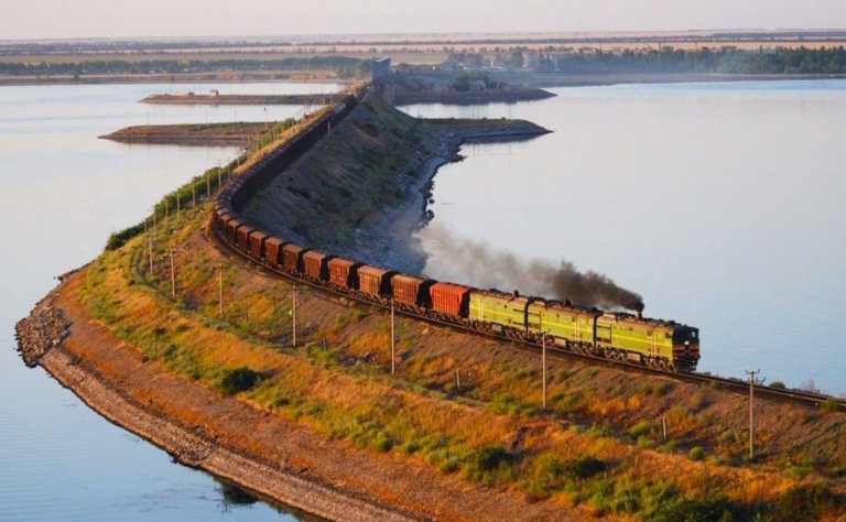 Рекордно обмелевшее Цимлянское водохранилище будут исследовать в 2021 году