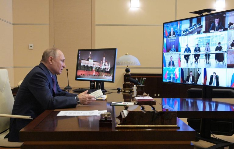 Владимир Путин предложил иностранным компаниям, инвестирующим в чистые технологии, преференции в России