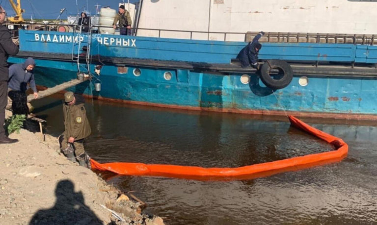 На Ямале произошла утечка дизельного топлива