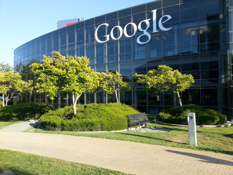 Google направит миллиард евро на безуглеродные источники энергии для Google Cloud