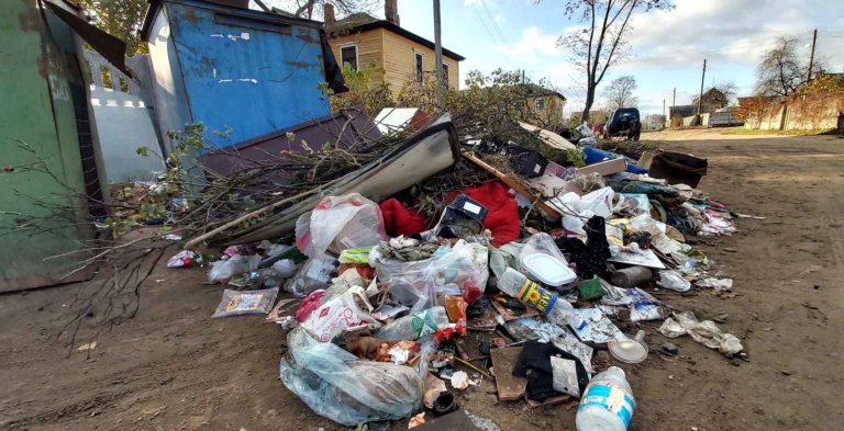 Дагестан всё сильнее зарастает мусором