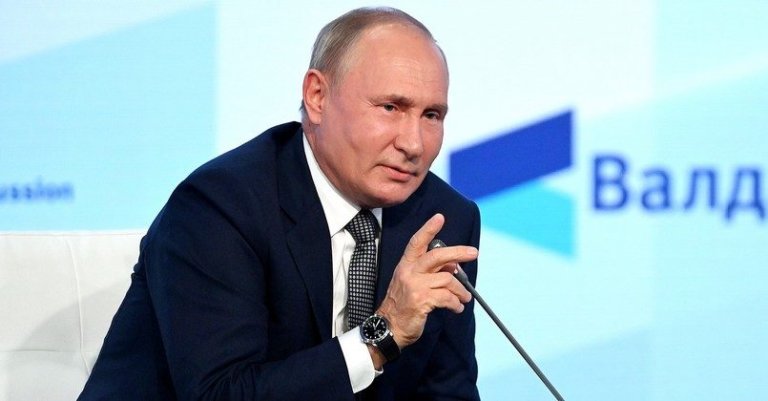 Владимир Путин: Движение по дну Балтийского моря происходит без выбросов