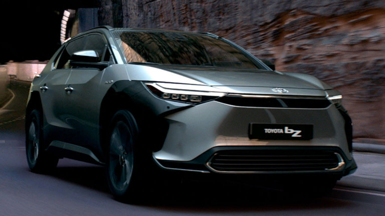 TOYOTA выпустила полностью электрифицированный внедорожник
