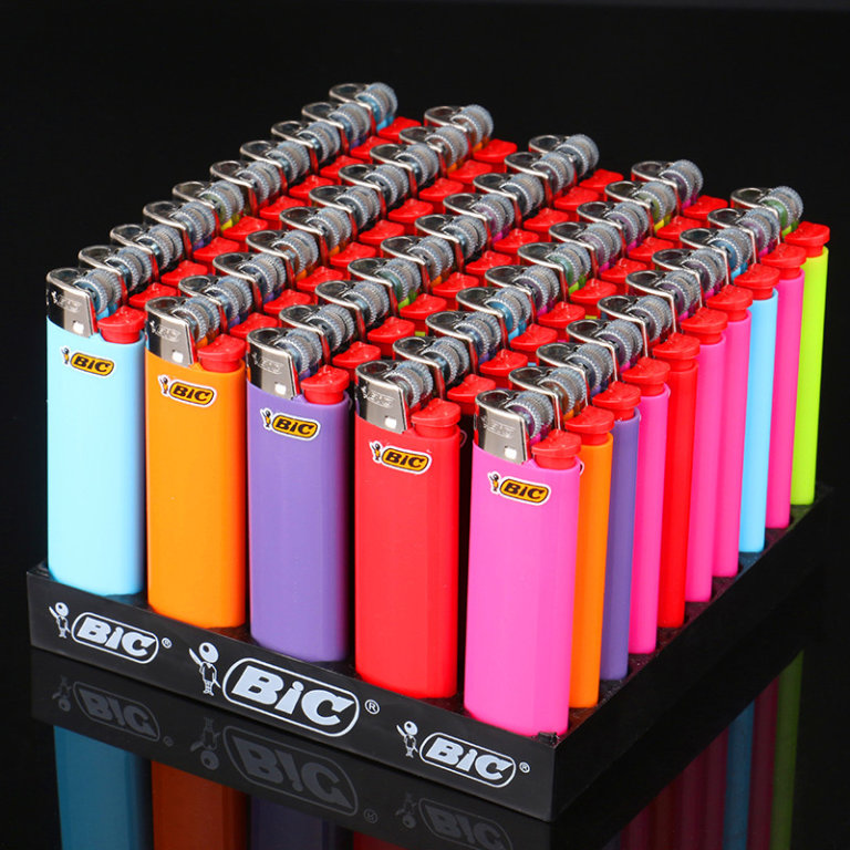 BIC будет перерабатывать использованные зажигалки