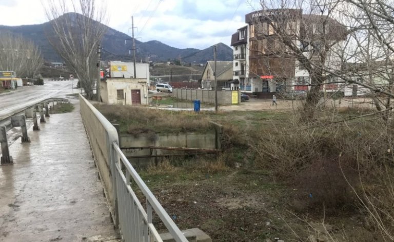 Самая длинная река на южном берегу Крыма катастрофически мелеет