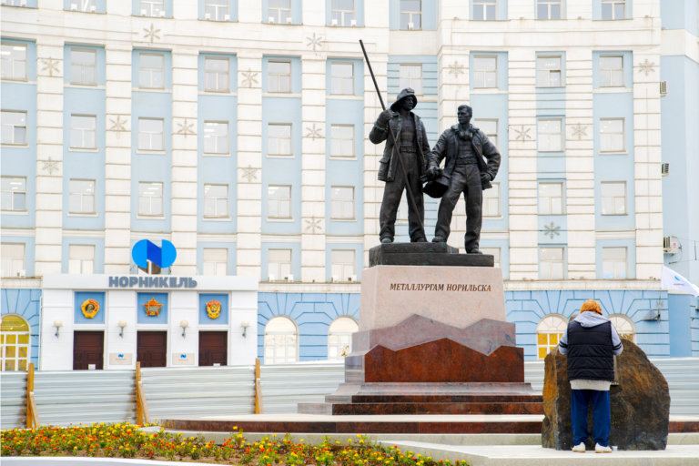 «Норникель» сократит выбросы диоксида серы на 95% в Норильске