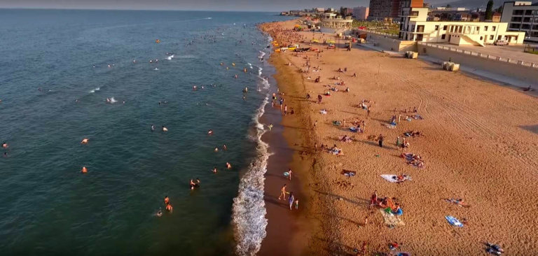 На пляжах Дагестана впервые за много лет разрешили купание