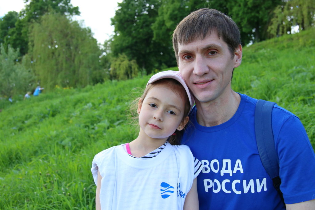 6-летняя Элеана: Я думаю, что надо им просто показывать правильный пример