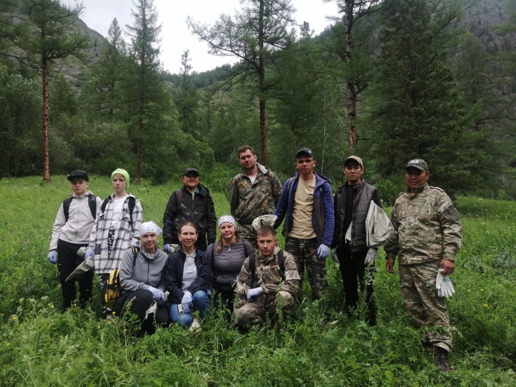В Республике Алтай очистили от мусора 15 км туристского маршрута