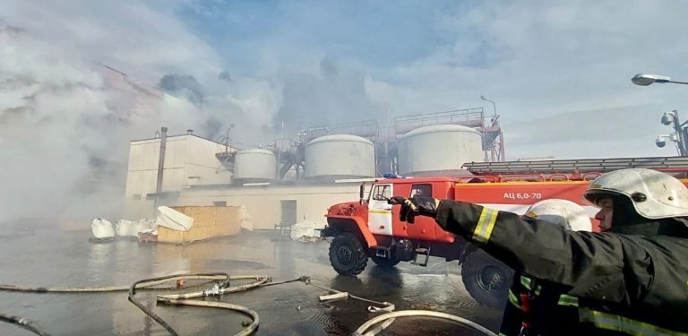 В Мурманской области горит цех Кольской ГМК