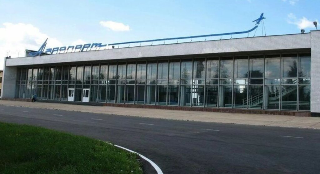 В России на мусорном полигоне вблизи с аэропортом впервые обустроили защиту от птиц