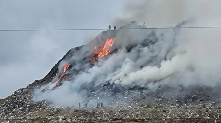 Жители пригорода Новороссийска требуют закрыть постоянно горящую свалку