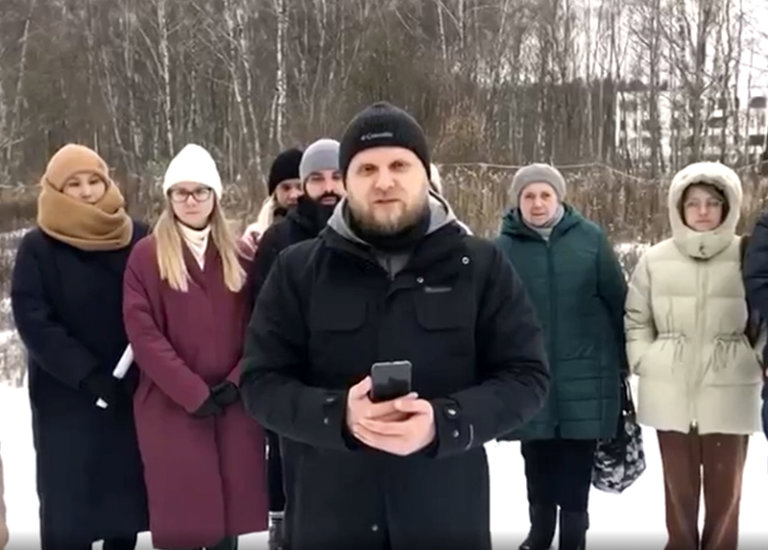 Жители московского ЖК «Саларьево парк» просят Патриарха Кирилла спасти местный лес