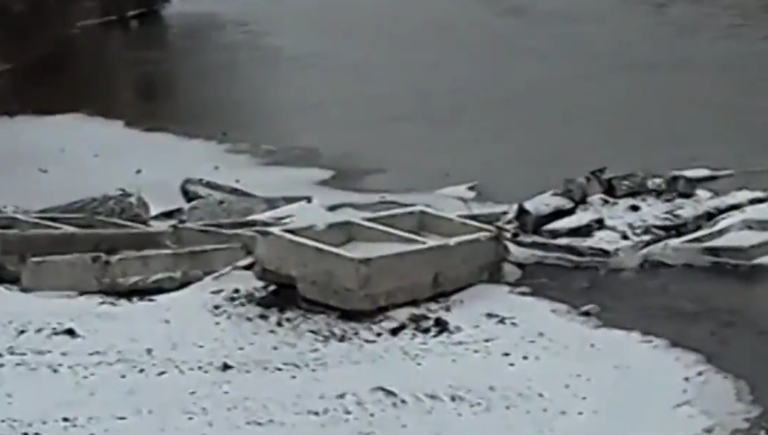 Металлические отходы в Басовском рукаве не вредят водному объекту