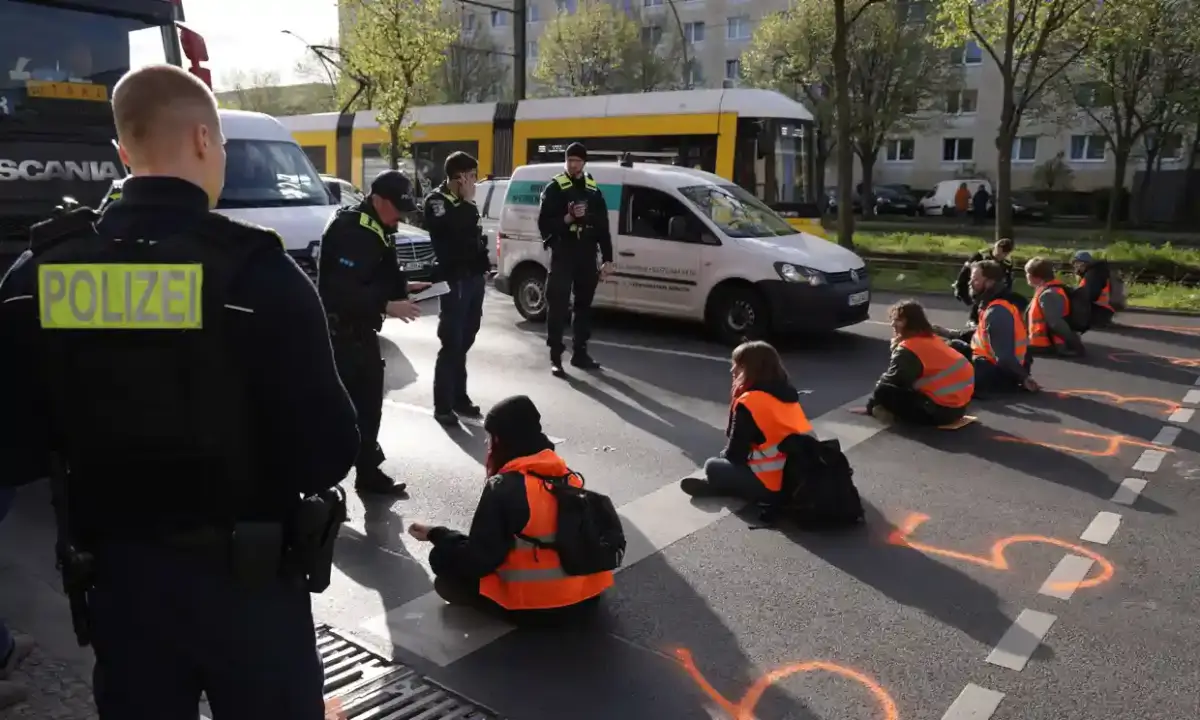 В Германии обсуждают ужесточение наказаний для климатических активистов ⋆  НИА 