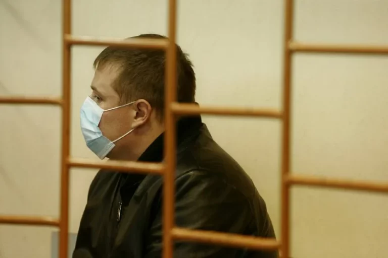 Ущерб экологии на 3 млрд рублей: экс-директору новосибирского свинокомплекса предъявили обвинение