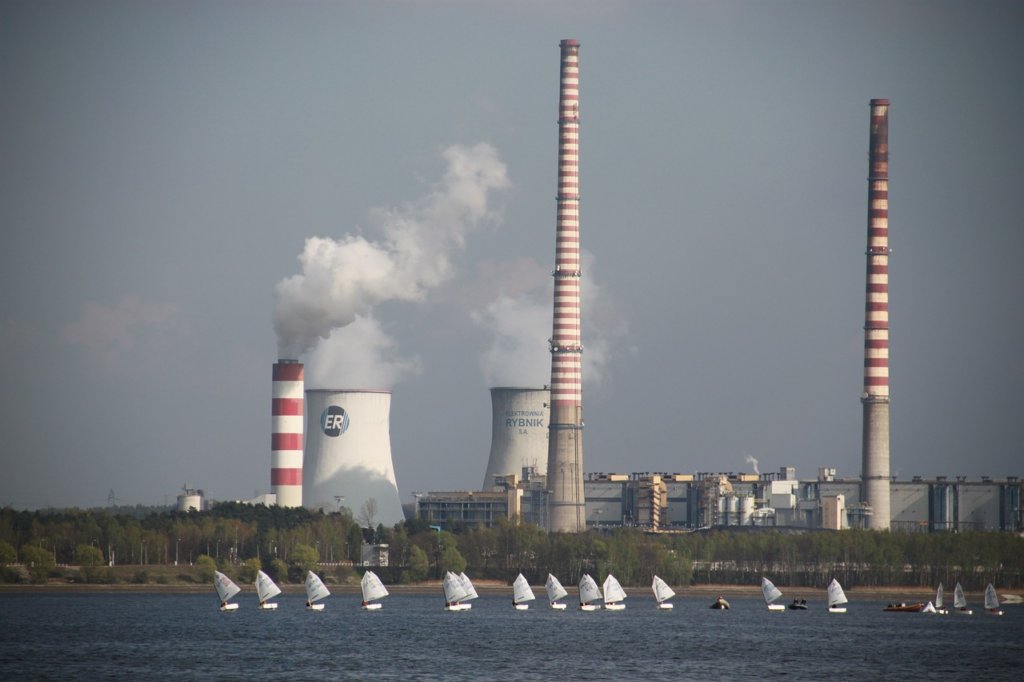 Выбросы CO2 в энергетическом секторе достигли рекордно высокого уровня в 2022 году