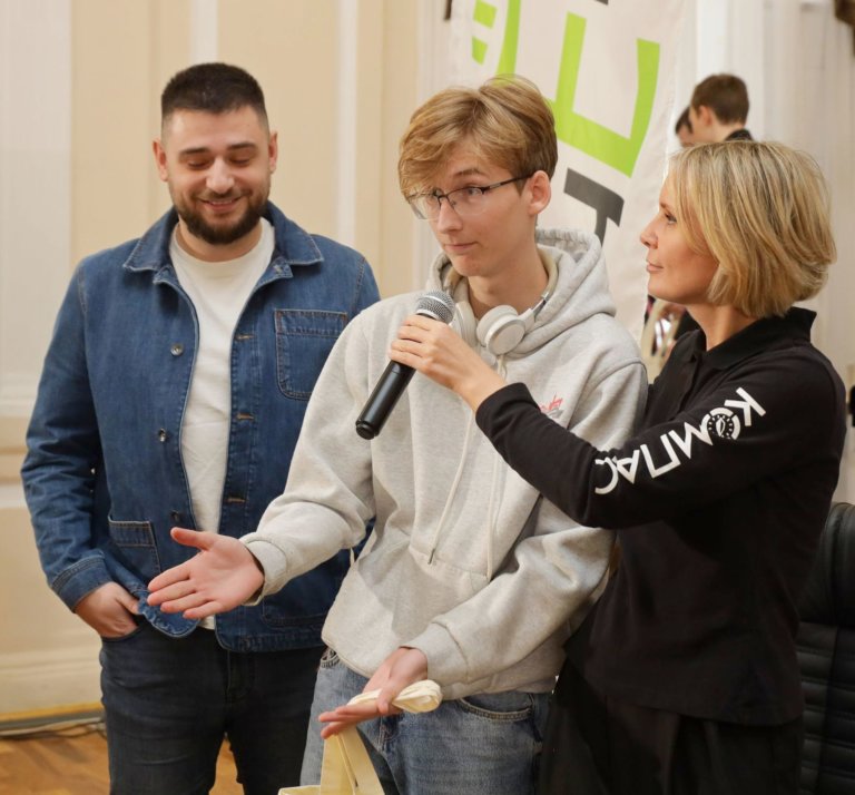 Две трети студентов считают проблему загрязнения воды недооценённой