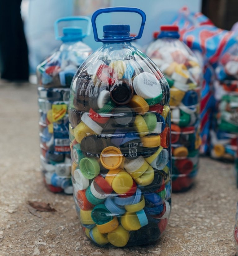 В Амурской области собрали более тонны пластиковых крышек