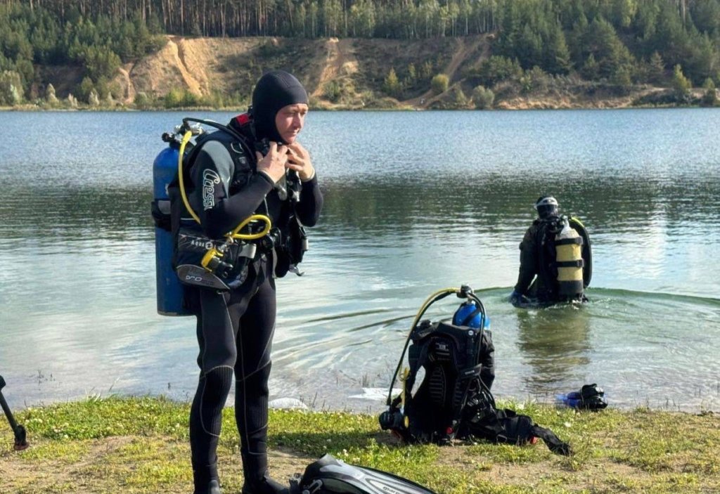 Со дна и берегов Изумрудного озера в Татарстане вывезли почти тонну мусора