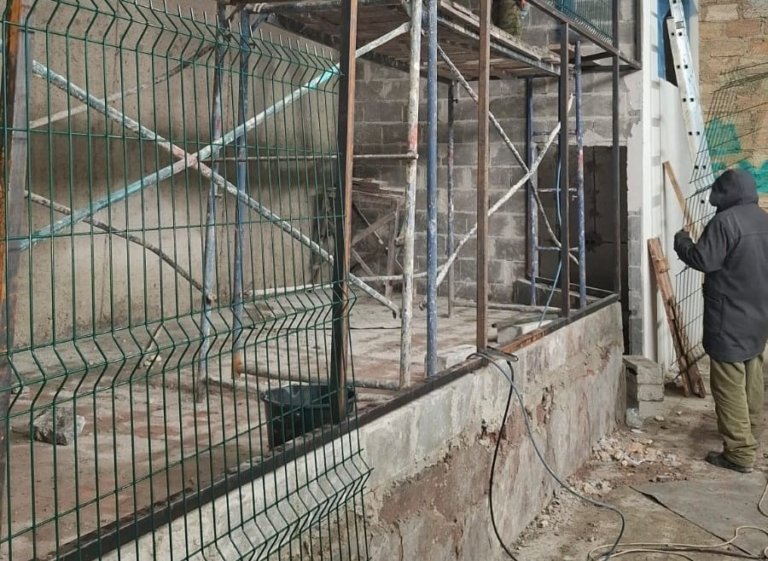 В Евпатории восстанавливают зоопарк, где сгорели животные