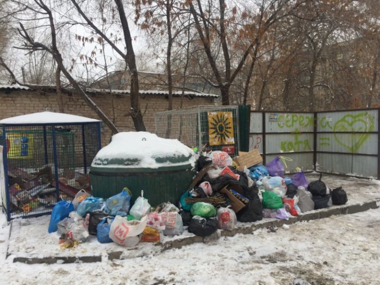 В Оренбурге стартует проект по видеонаблюдению за мусорными контейнерами