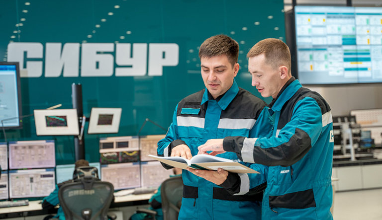 СИБУР представляет результаты за 2024 год: акцент на экологическую устойчивость и инновации