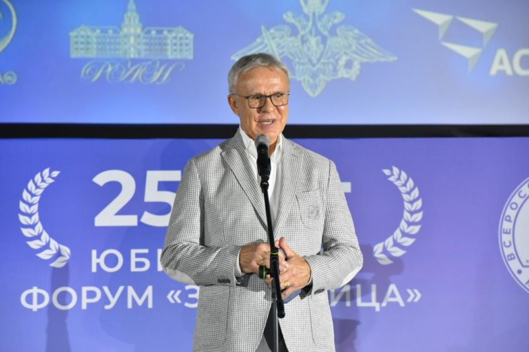 Фетисов: «Наше здоровье вообще зависит от трех факторов: качество воды, воздуха и пищи»