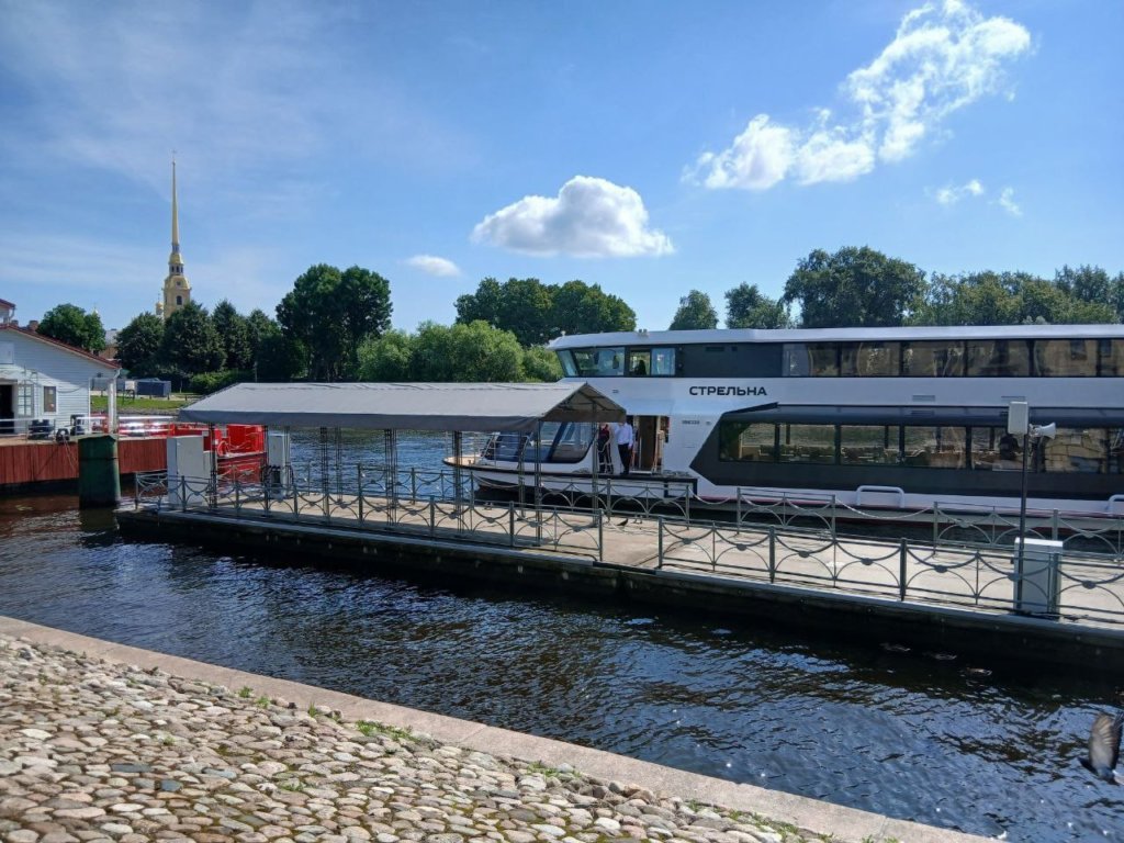 В Петербурге ради экологии к 2030 году обновят речной флот
