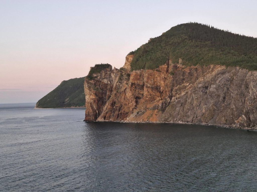 С горных хребтов до морских глубин: 35 лет Джугджурскому заповеднику