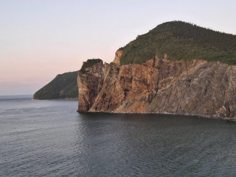 С горных хребтов до морских глубин: 35 лет Джугджурскому заповеднику