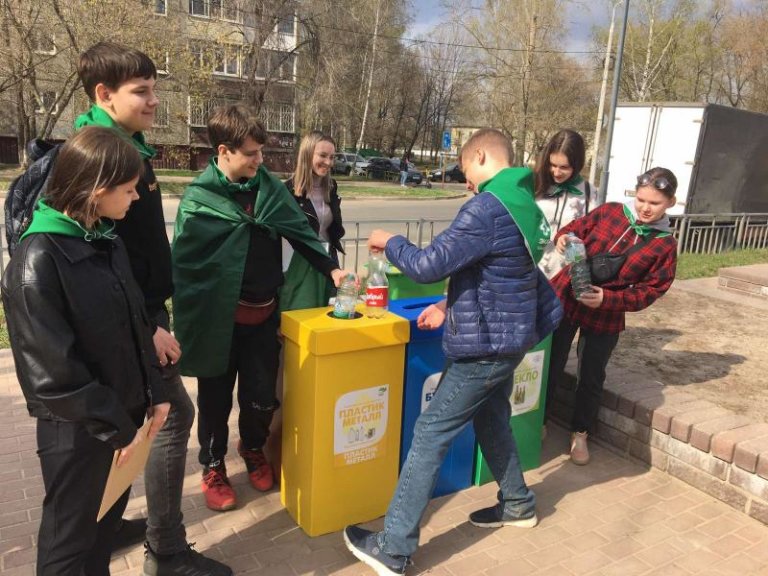 Учителей приглашают провести обновлённые уроки «Разделяй с нами»