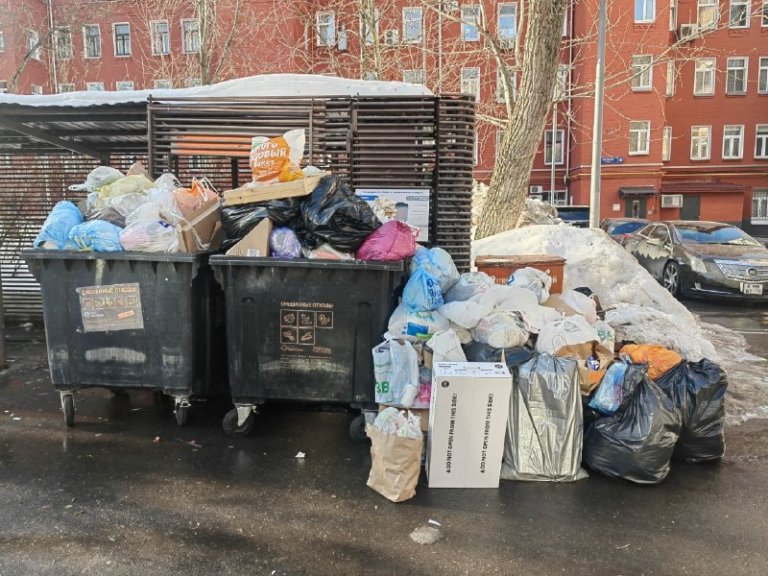 Майские праздники под мусорной нагрузкой: регионы усиливают вывоз отходов
