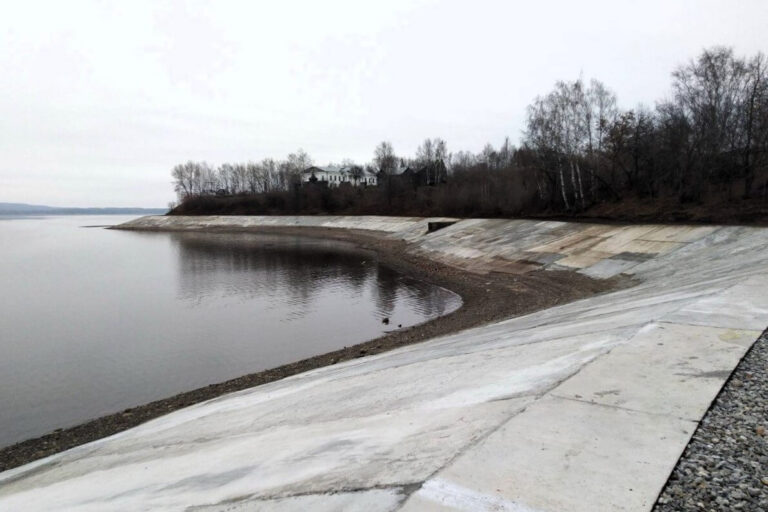 В Удмуртии планируют расчистить Ижевское и Воткинское водохранилища