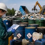 Перевозчиков опасных отходов проверят на наличие санитарного заключения