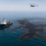 У берегов Азербайджана произошел разлив нефти из поврежденного подводного трубопровода