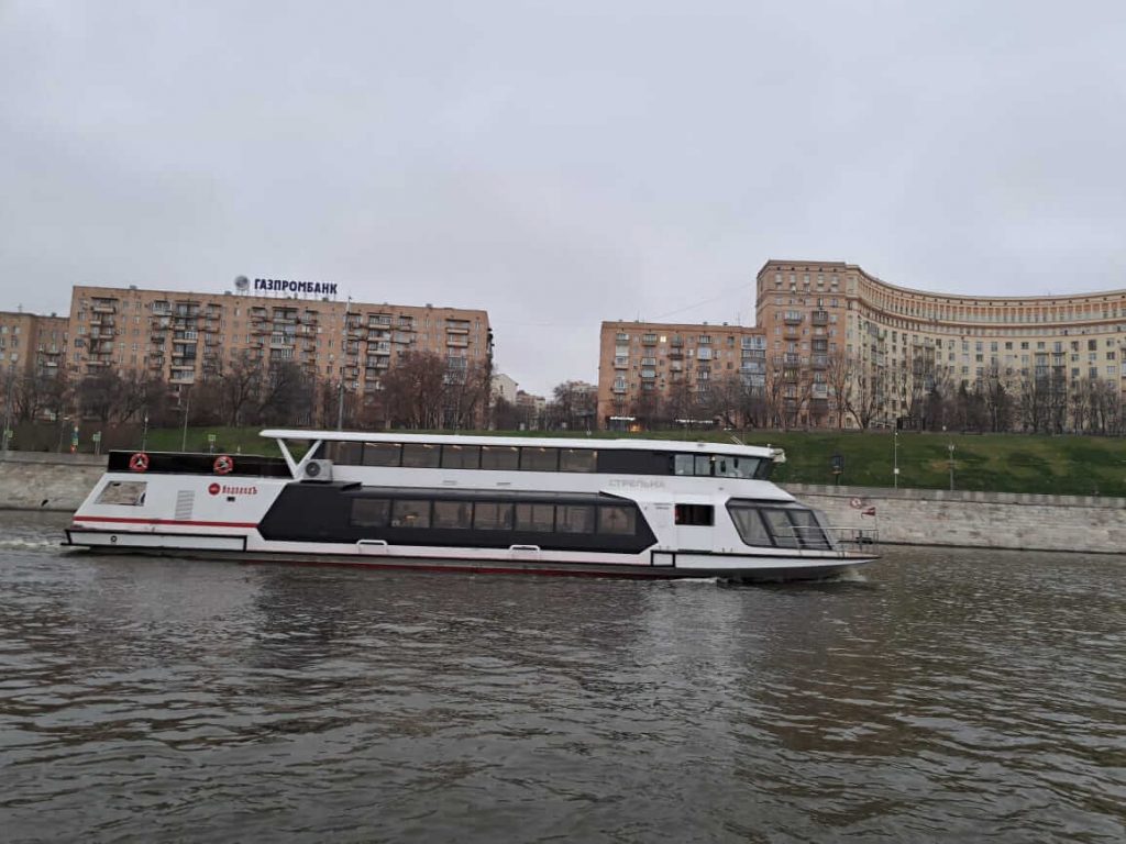 В Москве открыли четвертый маршрут речного электротранспорта