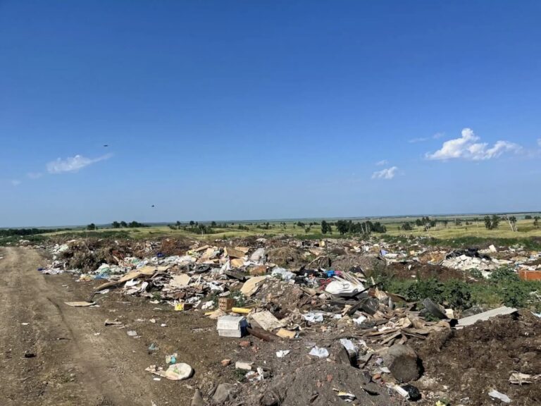 В Бредах Челябинской области рекультивируют старую свалку