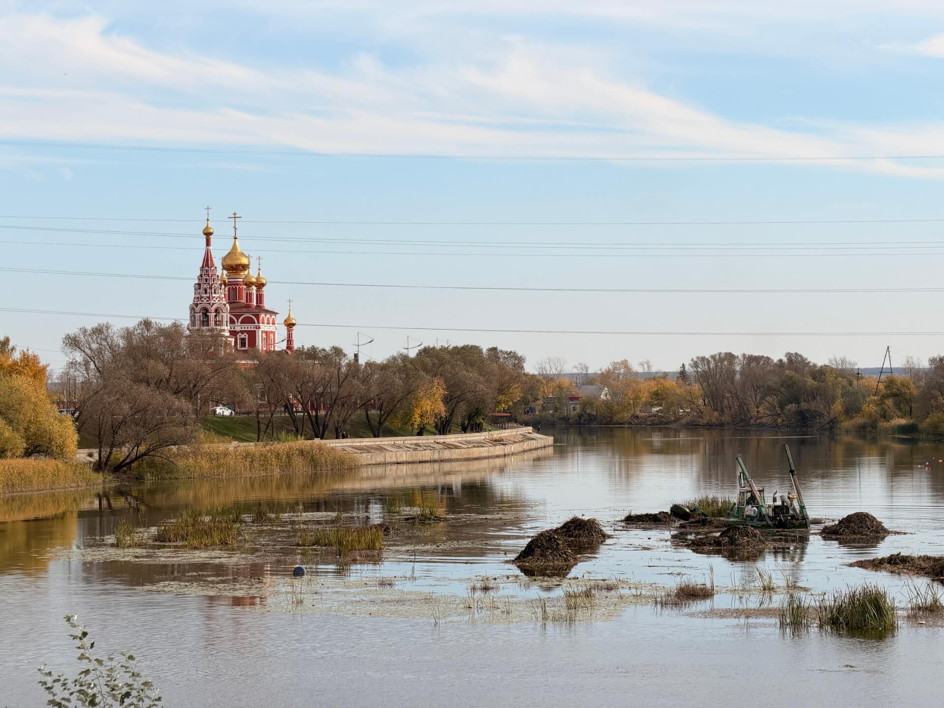 В Кургане приступили к расчистке реки Тобол